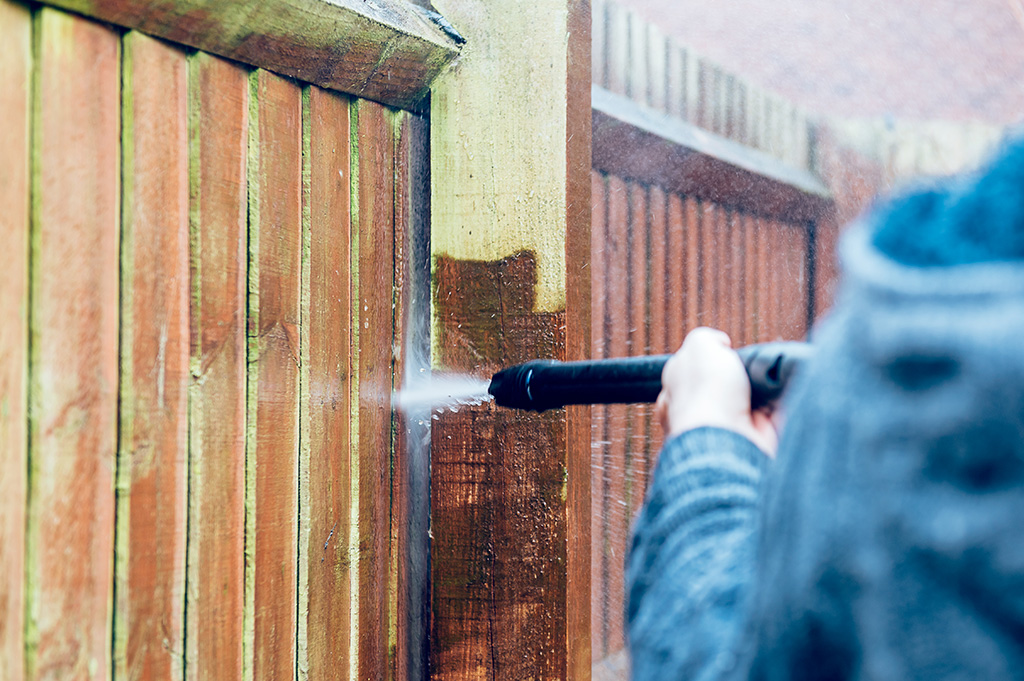 wooden fence power washing